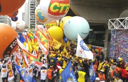 Manifestação na Paulista, em 04/09/2016